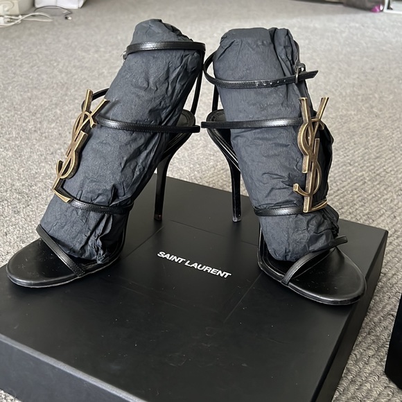 Cassandra YSL heels - Picture 2 of 2